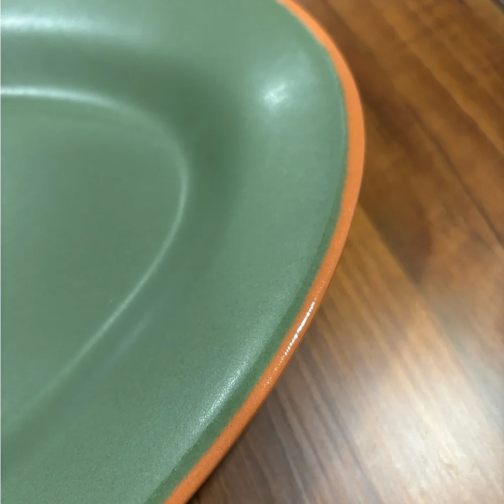 Casa Verde Terra Cotta WSP 18” Oval Serving Platter  - Green Terracotta